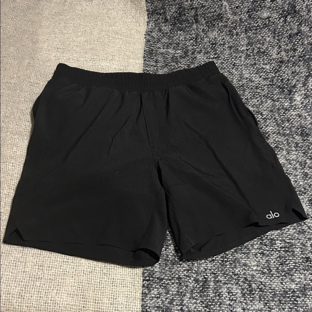 ALO Yoga Black Men's Performance Athletic Shorts